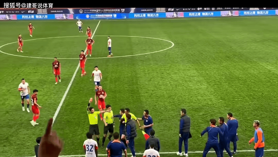 包含里尔内部会议纪要流出:清晨造点机会,中超使命明确,控场能力受关注的词条 包含里尔内部会议纪要流出:清晨造点机会,中超使命明确,控场能力受关注的词条